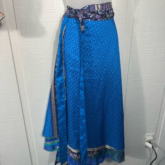 Darn Good Yarn Women’s Blue Silk Sari/ Wrap Skirt One Size NWT - Picture 2 of 11